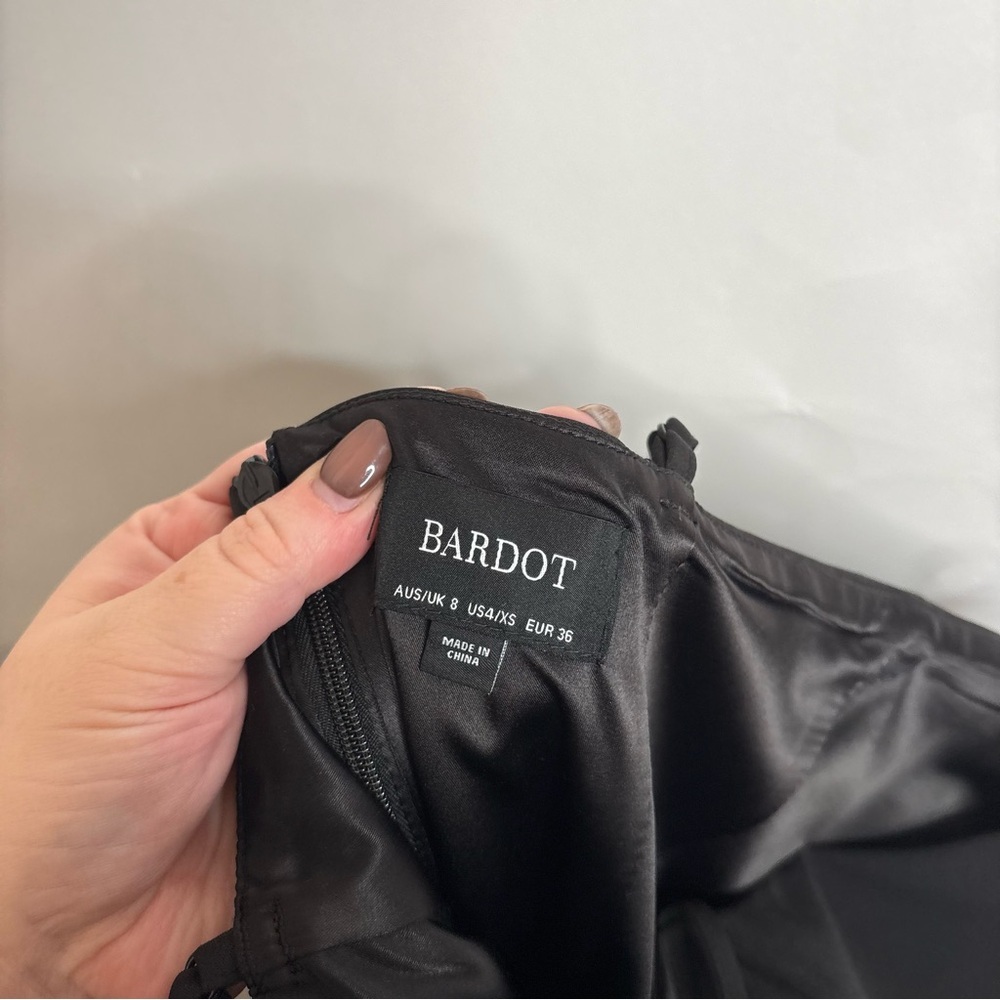 Bardot Carmelle Black Dress Ruffle size 4 - Picture 16 of 16